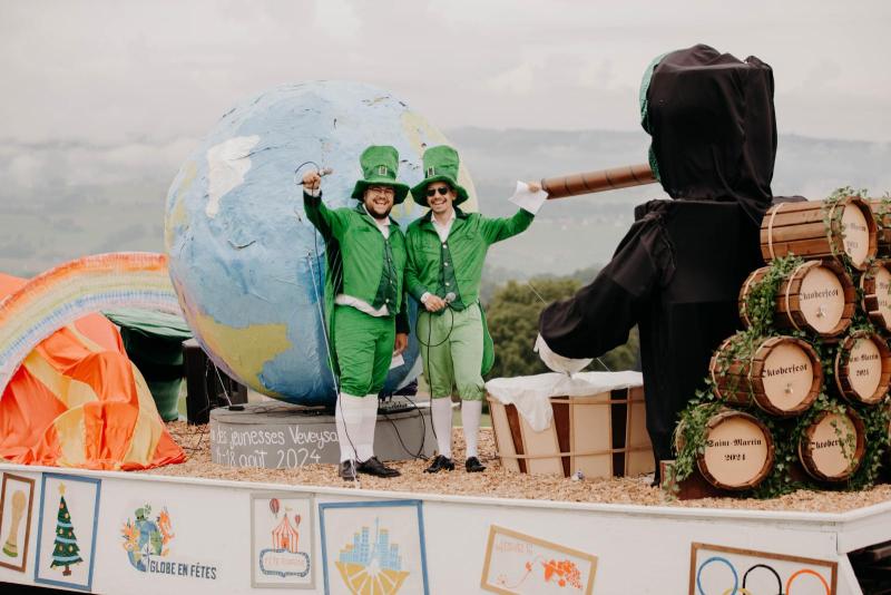 Cortège - Anouck Dewarrat